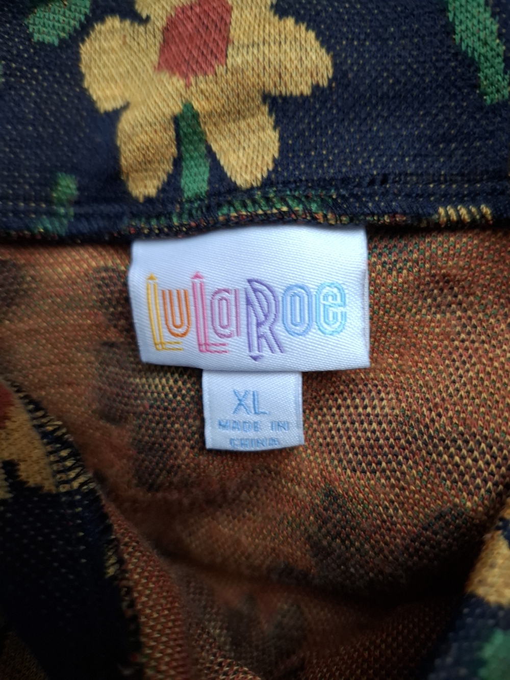 LuLaRoe Navy Pencil Skirt with Yellow Floral Print Size XL Super Cute! - Picture 4 of 7